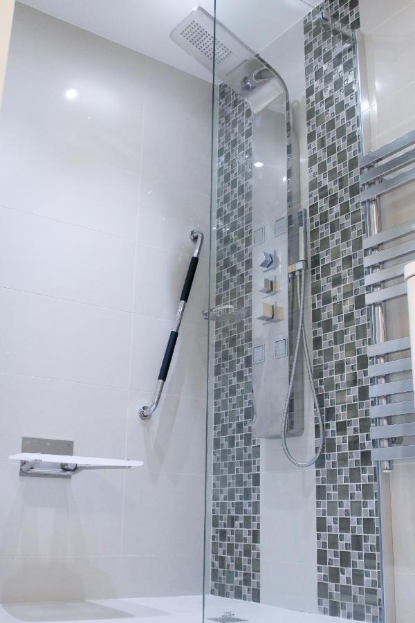 Lovely Studio Apartment With Access For Wheel-Chairs In Sydenham Londres Exterior foto
